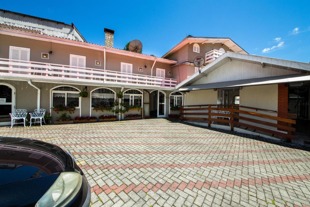 Siena Hotel Кампус-ду-Жордау Экстерьер фото